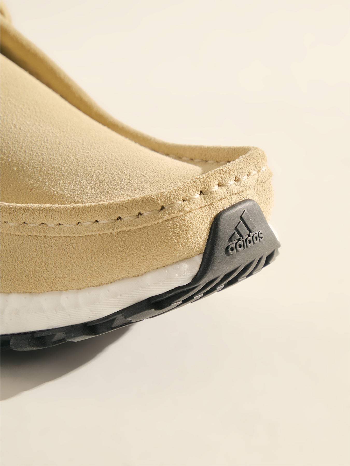 Behind the 8th St Wallabee – Kith Japan